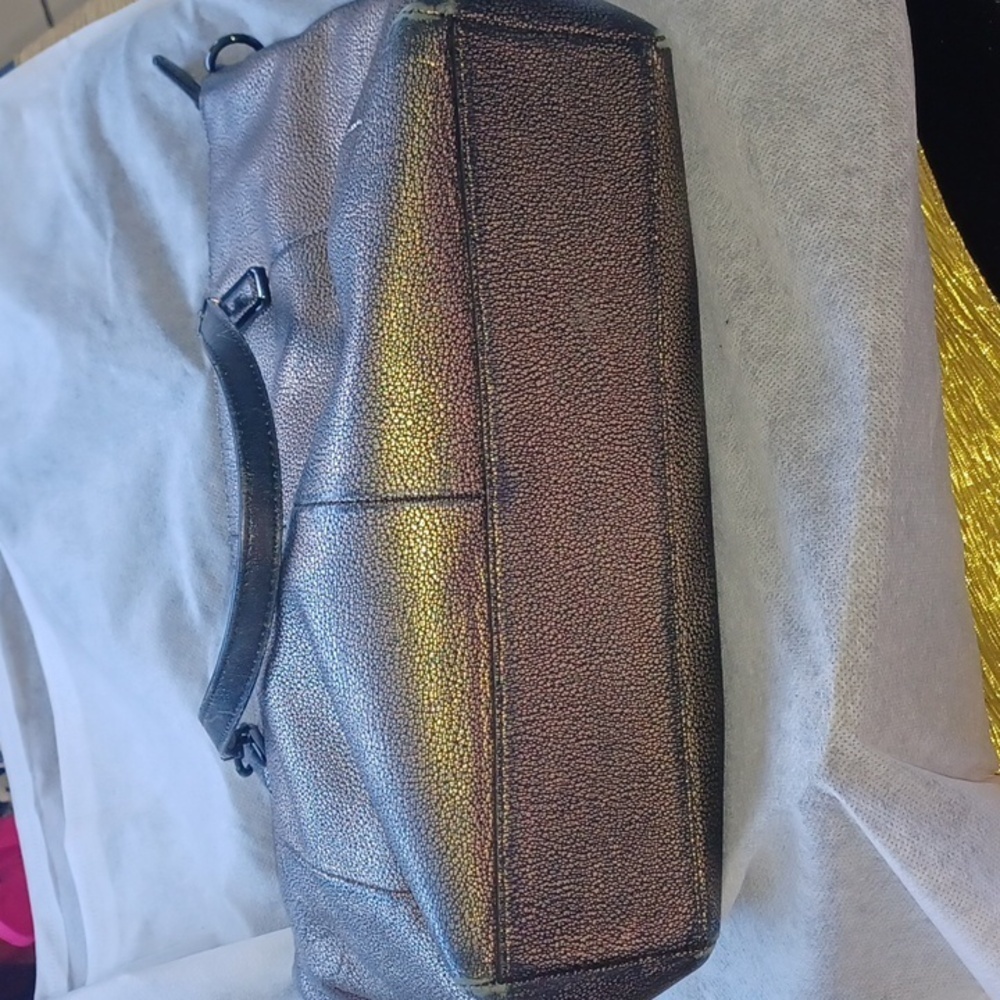 COACH 33736 MEDIUM SIZE GOLD, BLACK LEATHER METALIC HANDBAG - Picture 5 of 12